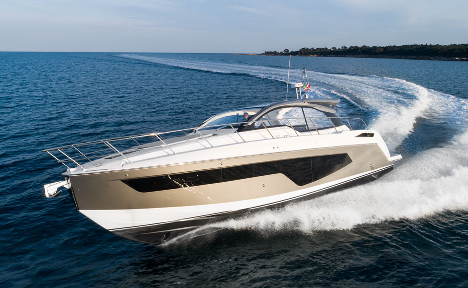 New in 2018: Azimut Atlantis 51 is even better in navigation