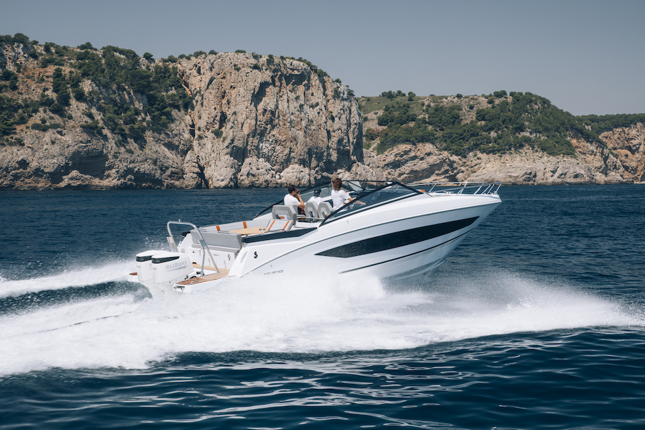 Beneteau Flyer 10 on test: the day cruiser goes “extra large”