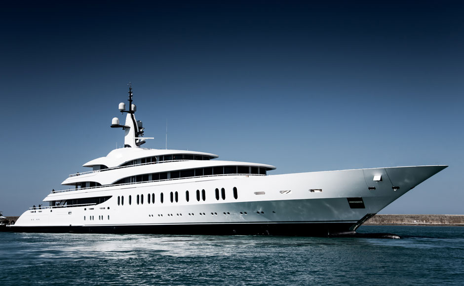 Benetti FB275: the Giga Season Benetti tears down the 100-meter wall