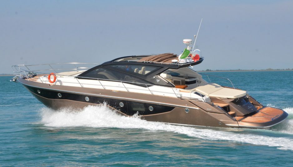 Cranchi 60 ST, fast or cruiser? Why not both!