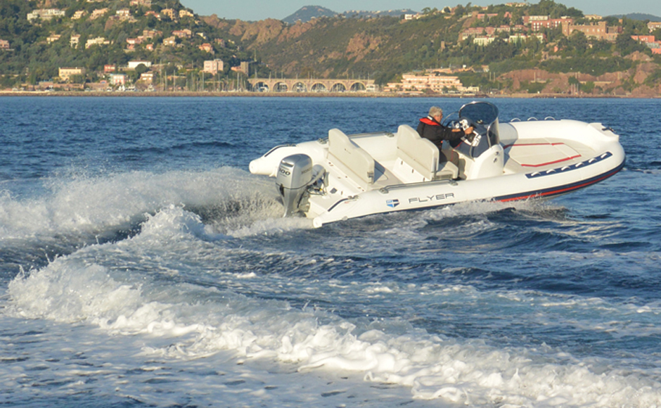 Flyer 660 Sport, the rib with a transformable cockpit
