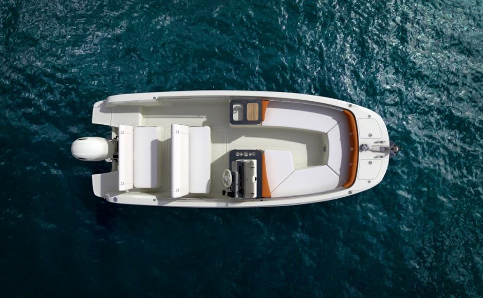 Invictus Capoforte SX200: the essence of the brand in just six metres
