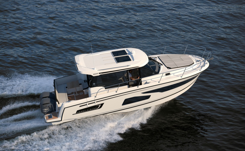 Jeanneau Merry Fisher 1095: should we call it merry cruiser?