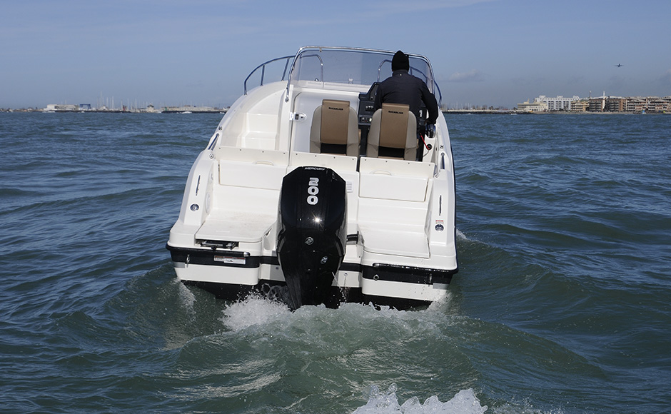 Mercury V6 Four Stroke: you have performance, but keep an eye on fuel consumption