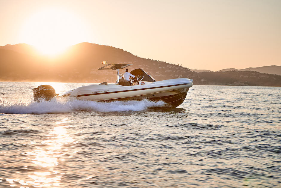 Scanner Envy 1100 FB: the new outboard version matches comfort to high performance