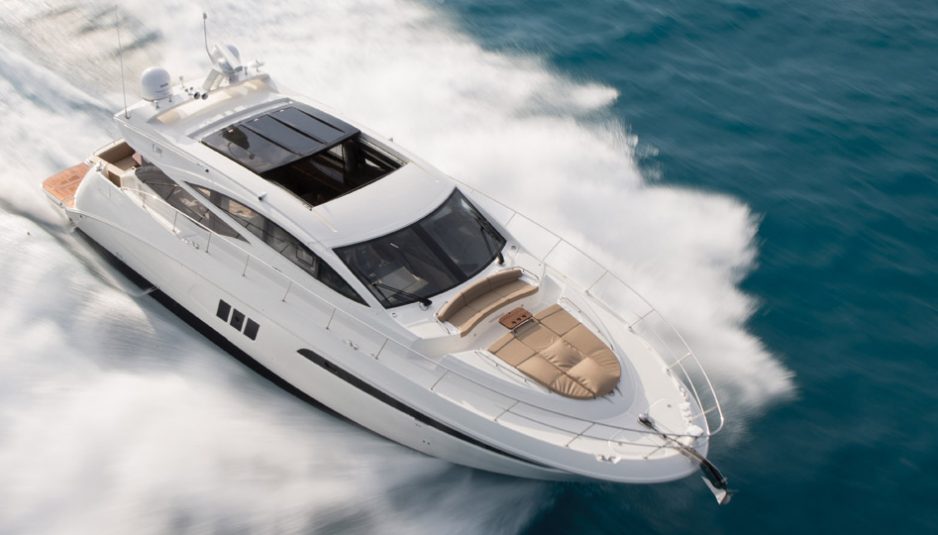 Sea Ray L590: “L” stands for luxury indeed