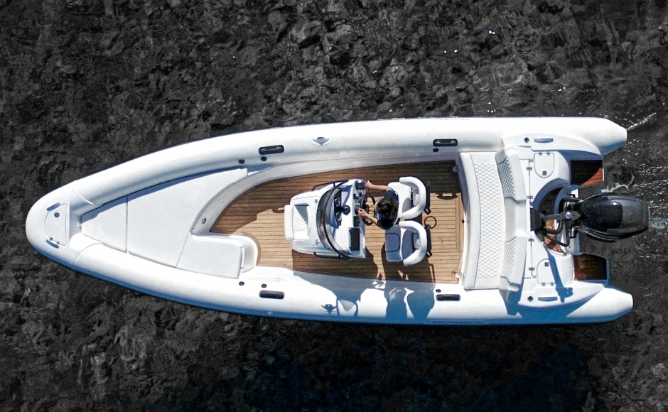 Tecnohull T688 is the little tender that wants to think big