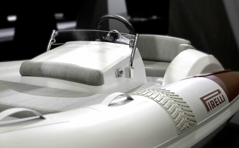 Tender to: Tecnorib presents Pirelli j33 Azimut special edition