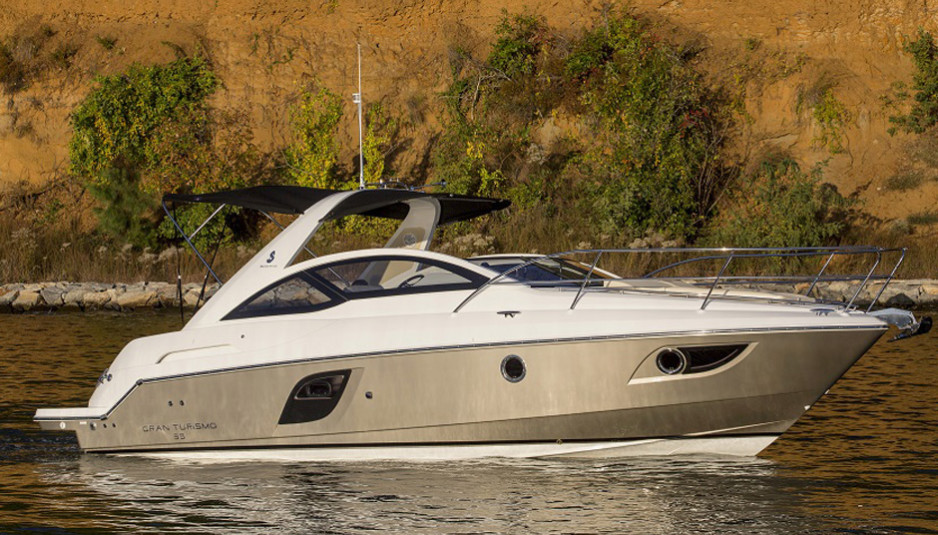 Beneteau Gran Turismo 35: the day cruiser is open again