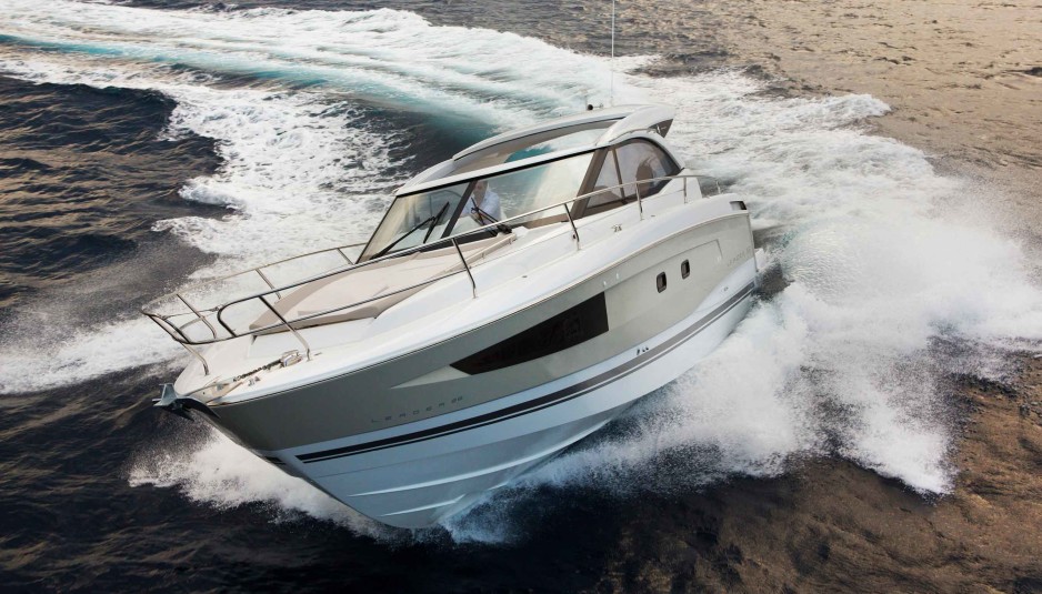 Jeanneau Leader 36, “the family boat”