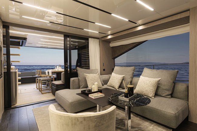 Interiors Cranchi Sessantasette Corsa.